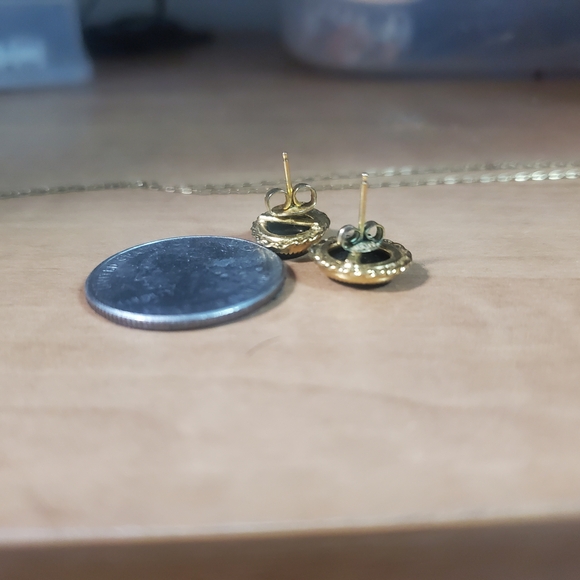 Elegant Black and Gold Jewelry Set - Picture 10 of 13